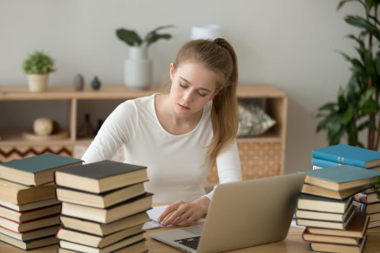 کتاب دانشگاهی
